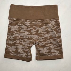 Fresought Brown Camo Shorts Small